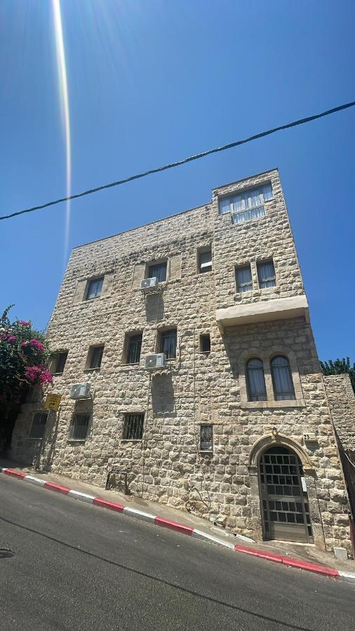 The Lion Hotel Haifa Buitenkant foto